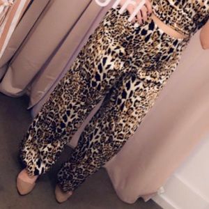 NWT: KITTENISH by JJD - pants in medium!